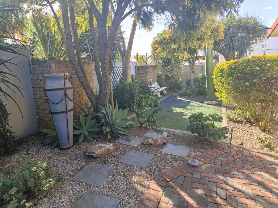 4 Bedroom Property for Sale in Azalea Park Eastern Cape